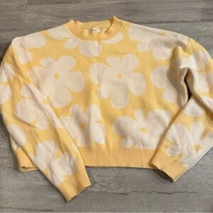 Debut Yellow and White Floral Women's Sweater